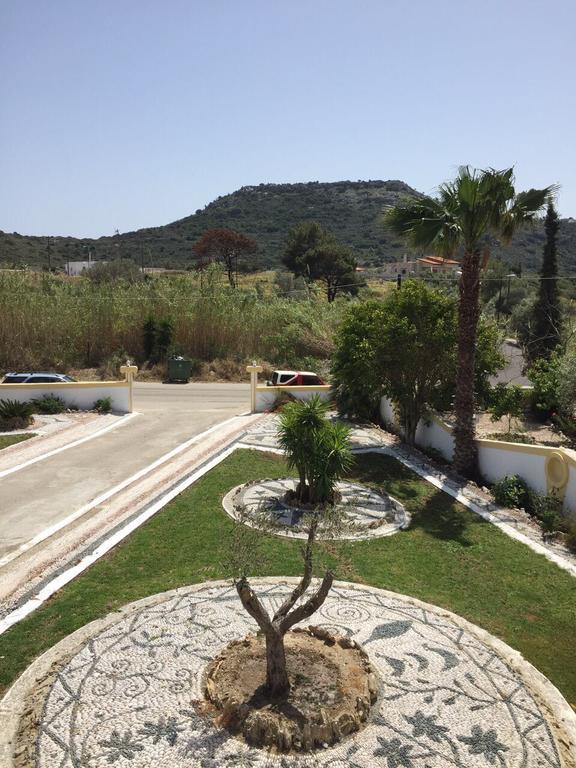 דירות פליראקי Mosaic Gardens מראה חיצוני תמונה